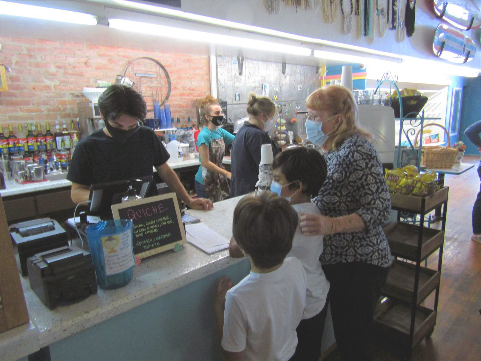 093020-lr-photo-Southside reopening 4.JPG